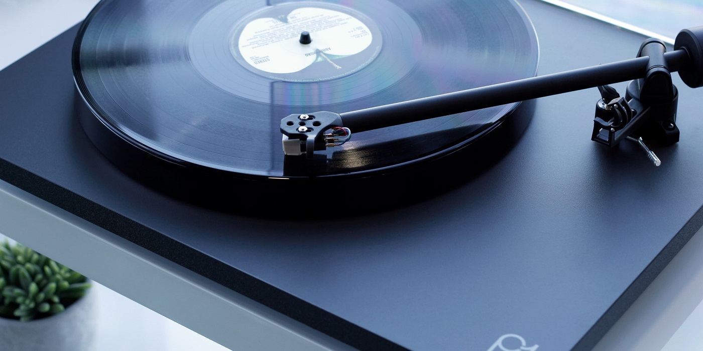 Rega Planar 1 noce giradischi completo di testina e coperchio NUOVO no –  Audioevolutionhifi